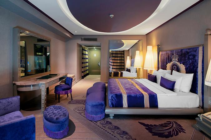 Luxury Yandan Deniz Manzaralı